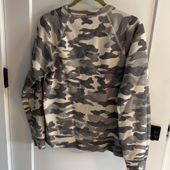 J. Crew Faded Gray Camo Sweatshirt Pullover EUC - Picture 7 of 9
